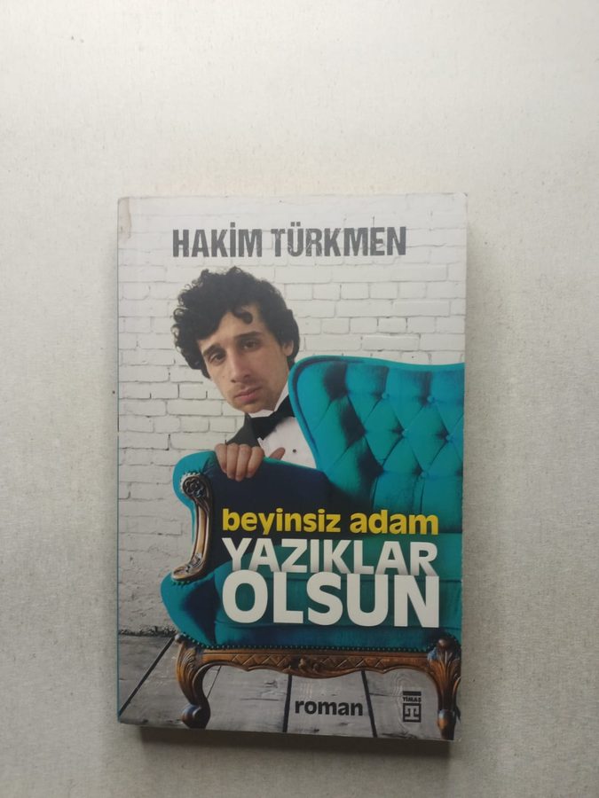 Beyinsiz Adam Yazıklar Olsun