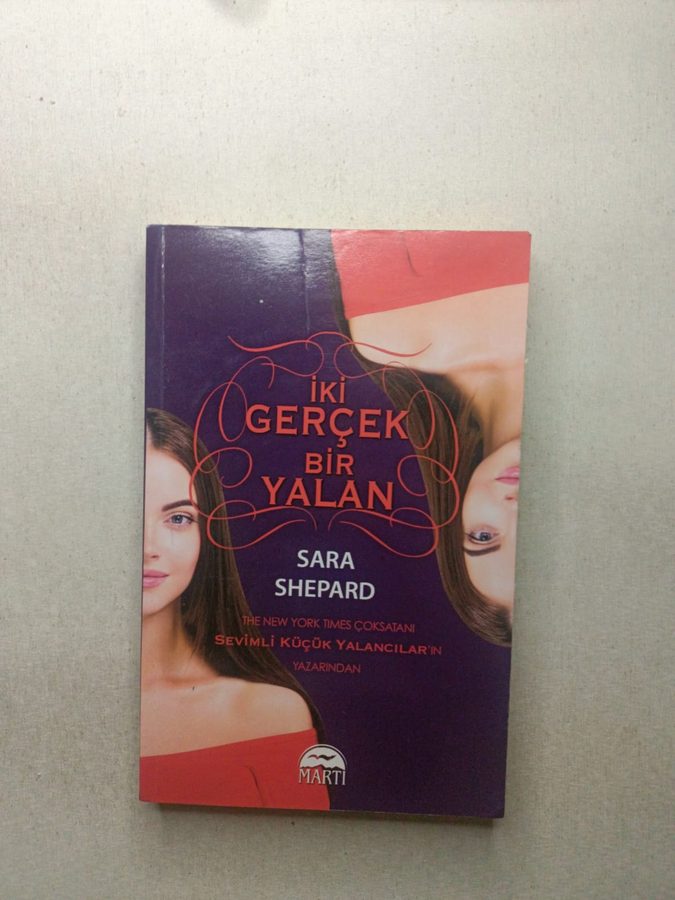 İki Gerçek Bir Yalan